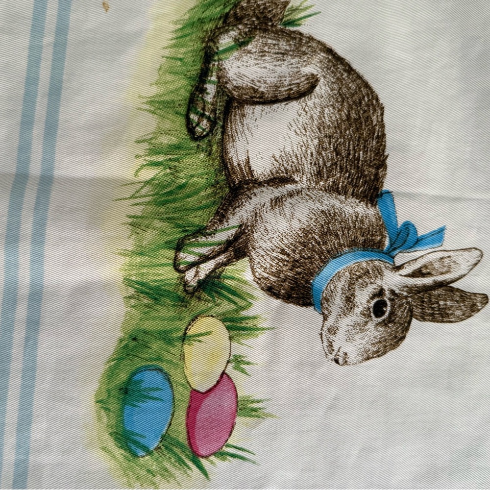Williams Sonoma Easter Bunny 108” x 70” festive Tablecloth